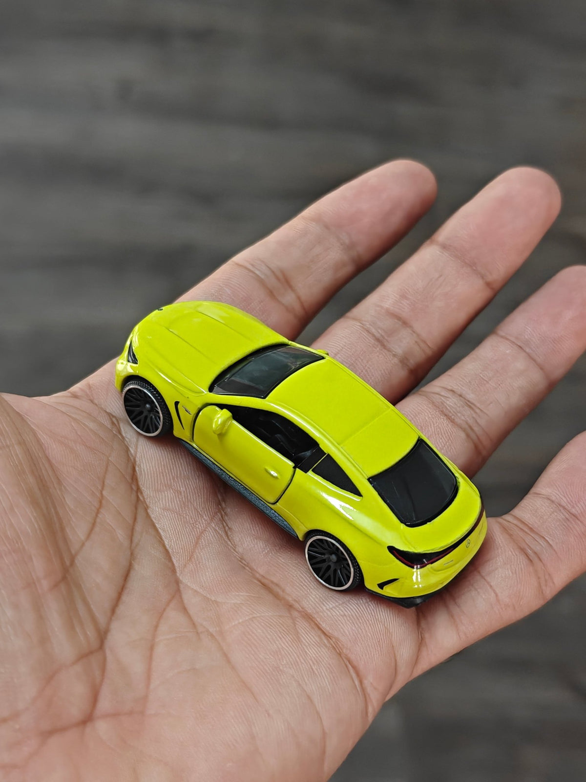 Majorette Mercedes-AMG CLE 63 - Neon Green (Uncarded - New) - Kinder Logs