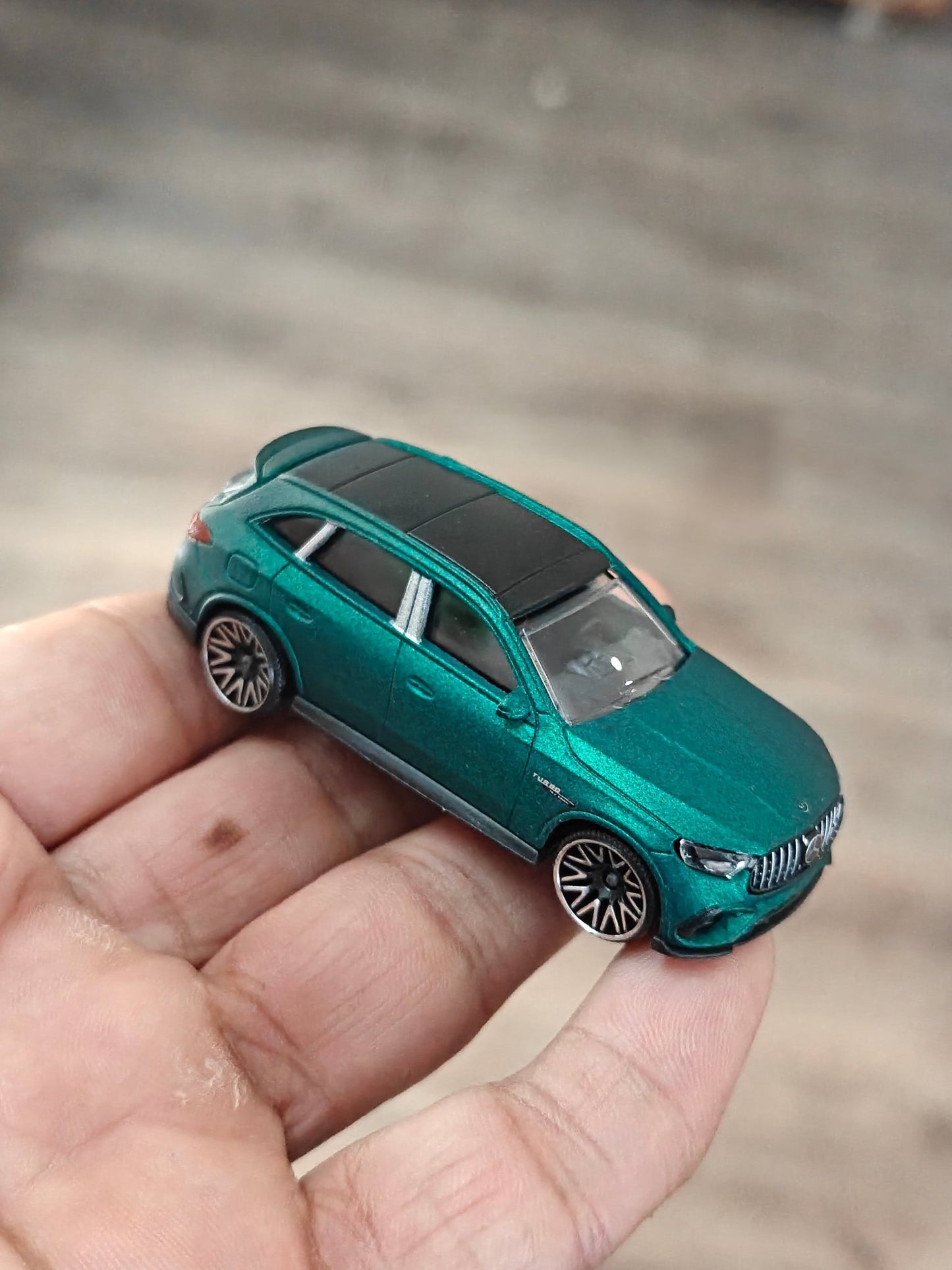 Majorette Mercedes - AMG GLC 63 S - Matte Green (Uncarded - New) - Kinder Logs