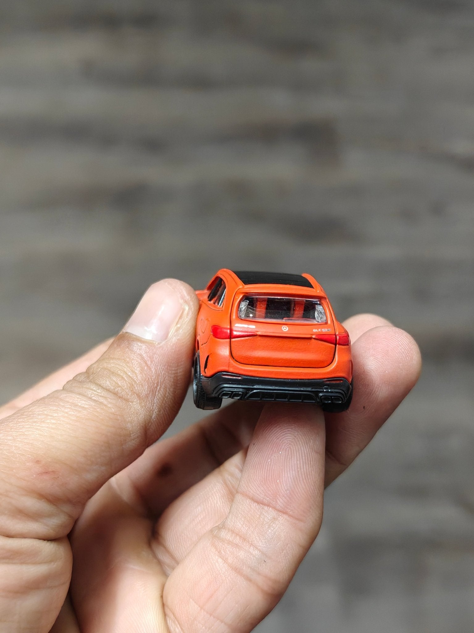 Majorette Mercedes - AMG GLC 63 S - Orange (Uncarded - New) - Kinder Logs