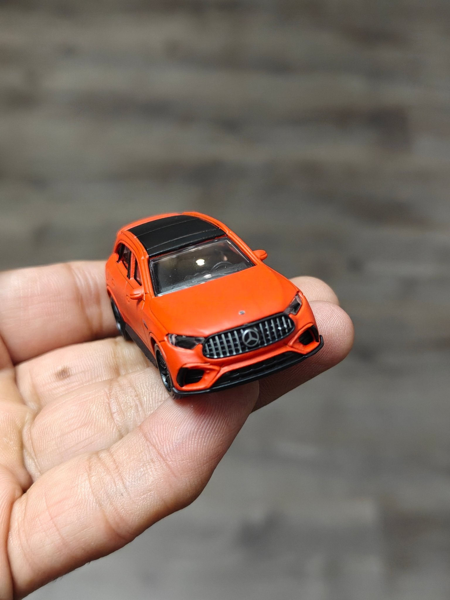 Majorette Mercedes - AMG GLC 63 S - Orange (Uncarded - New) - Kinder Logs