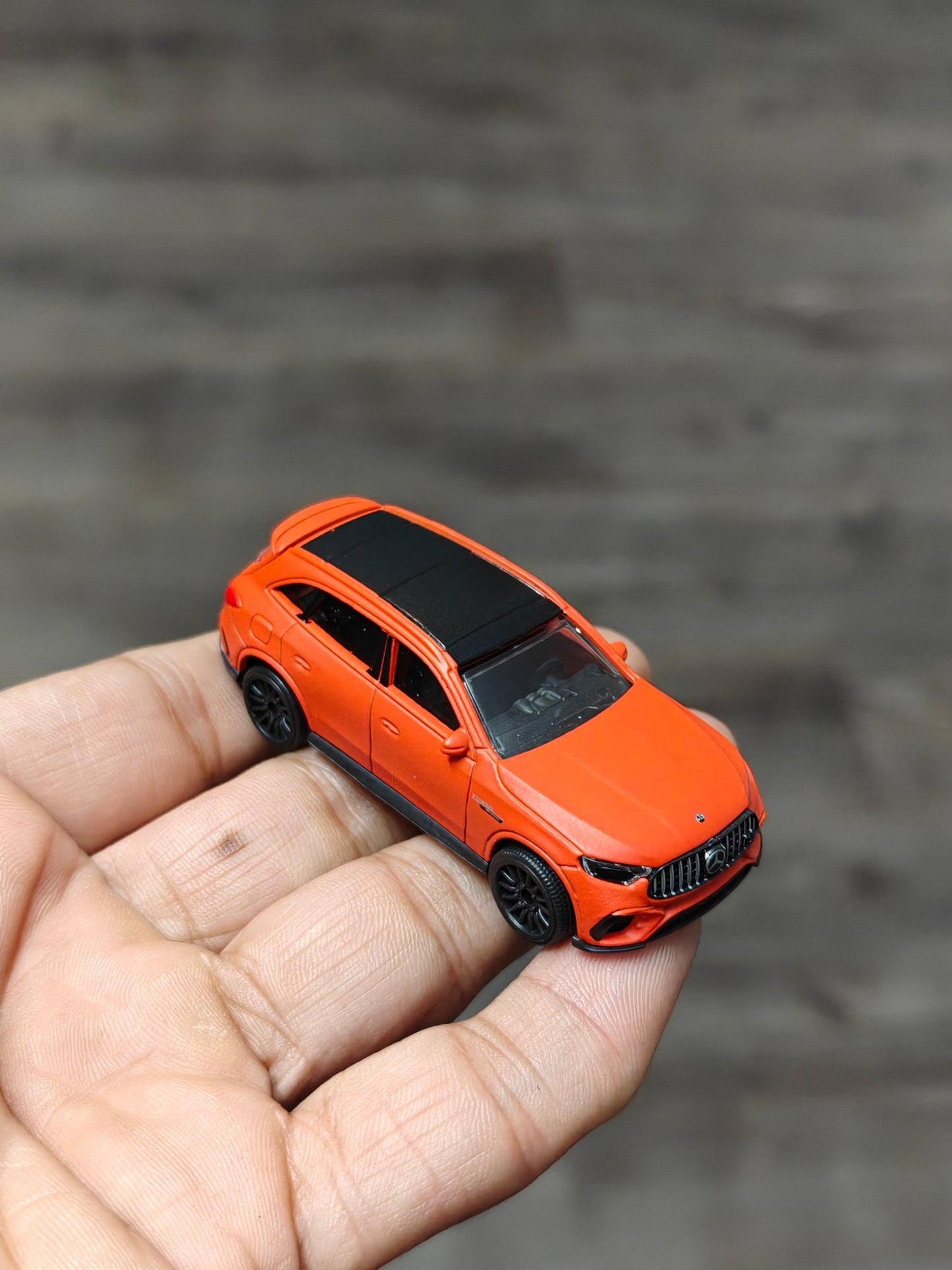Majorette Mercedes - AMG GLC 63 S - Orange (Uncarded - New) - Kinder Logs