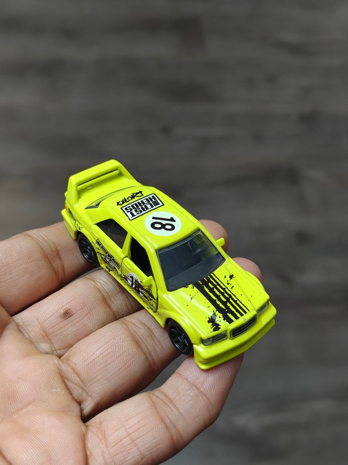 Majorette Mercedes - Benz 190 E 2.5 - 16 EVO II (Uncarded - New) - Kinder Logs