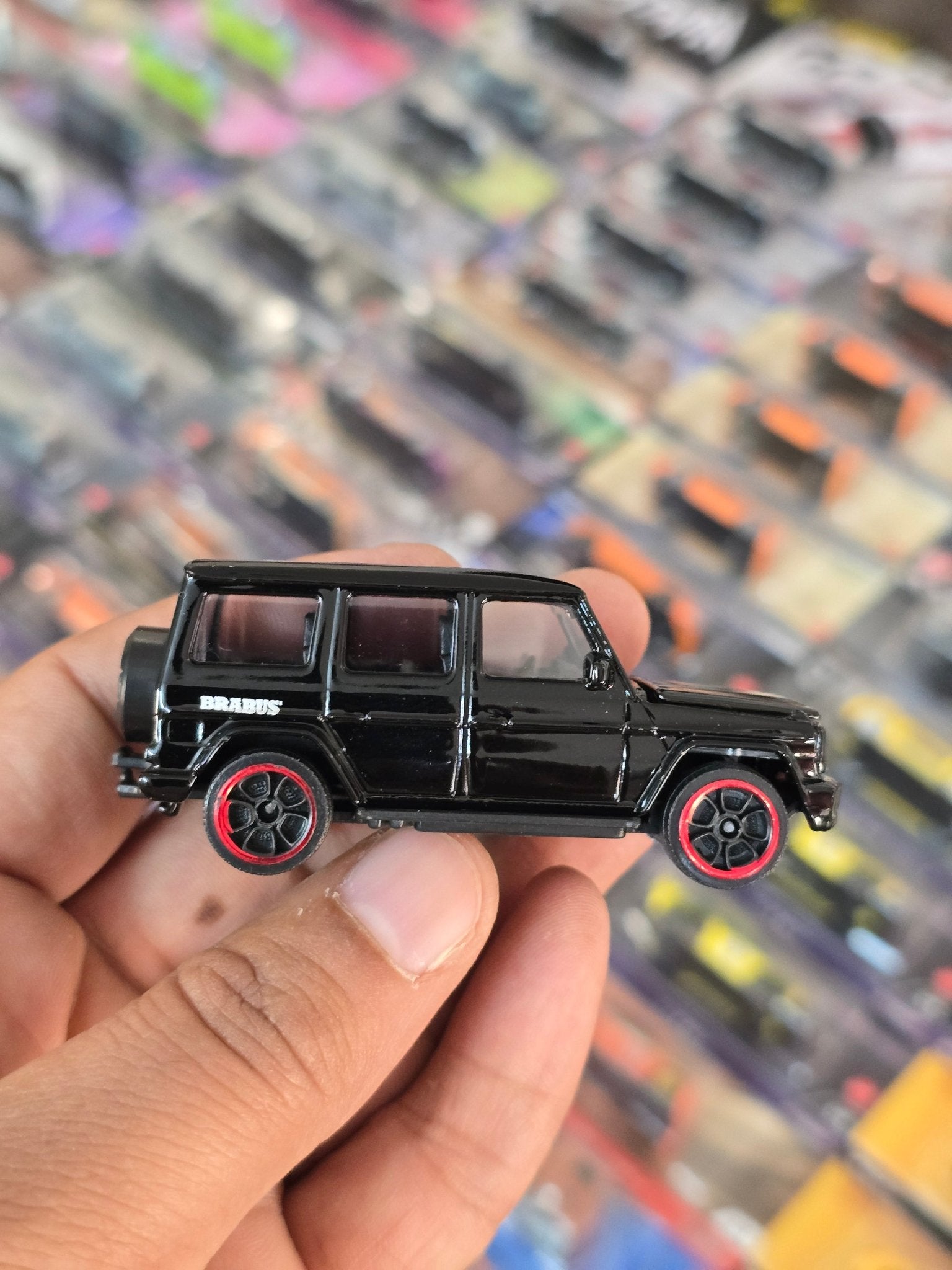 Majorette Mercedes Brabus B63s Black Edition (Uncarded) - Kinder Logs