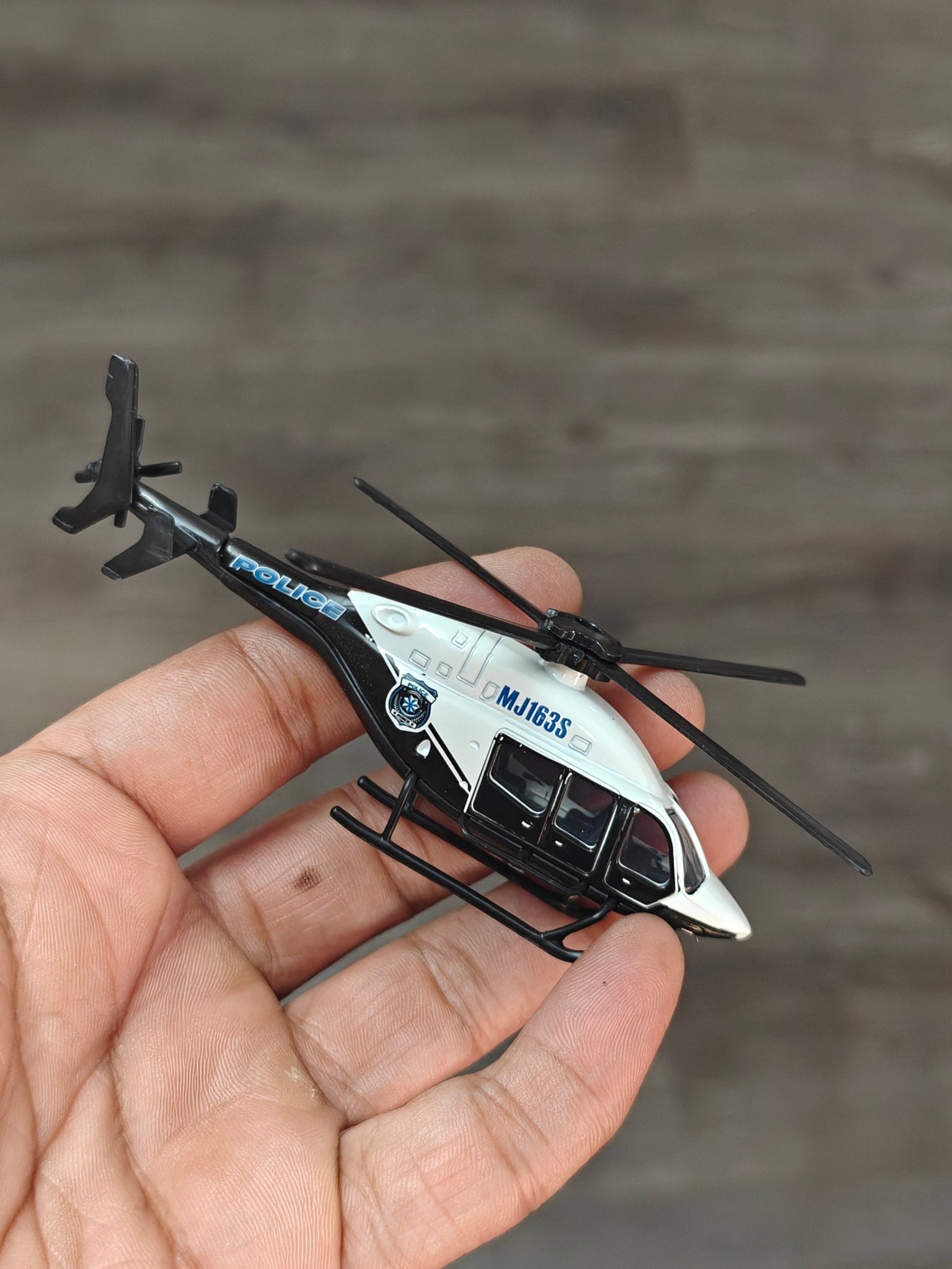 Majorette Police Helicopter - MJ163S Bell 429 (Uncarded - New) - Kinder Logs