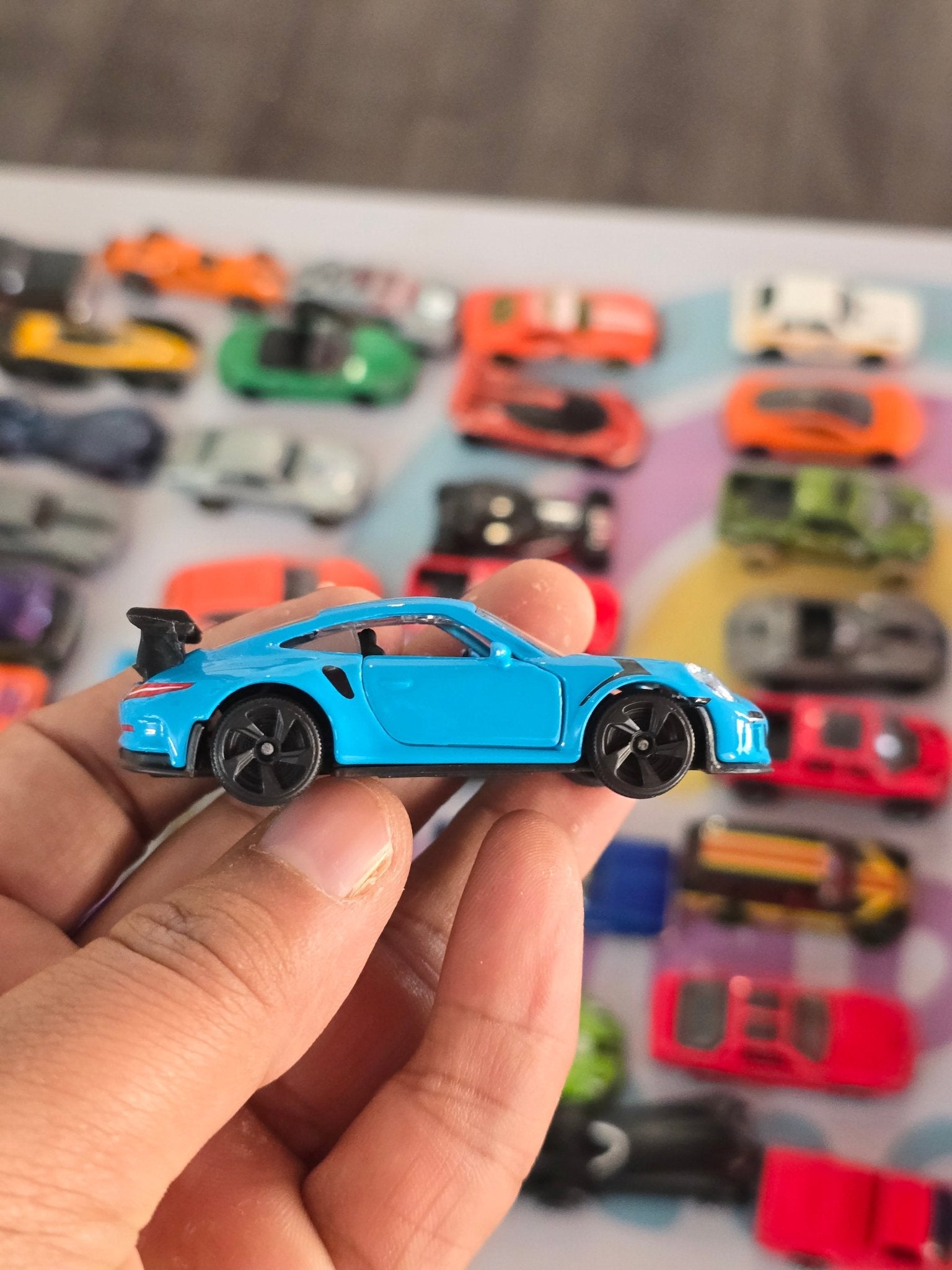 Majorette Porsche 911 GT3 RS - Blue With Black Alloys (Uncarded) - Kinder Logs