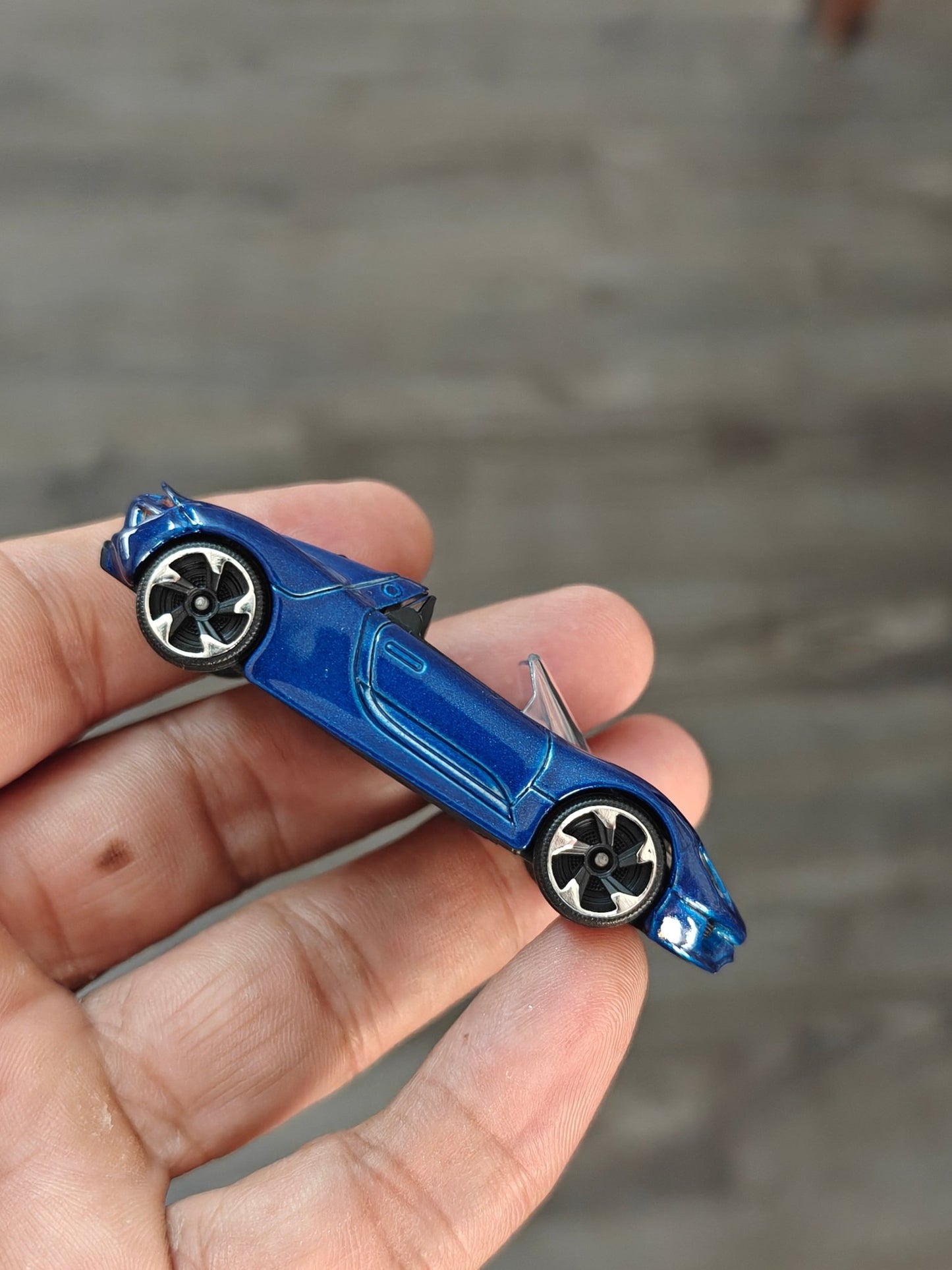Majorette Porsche 918 Spyder - Blue (Uncarded - New) - Kinder Logs