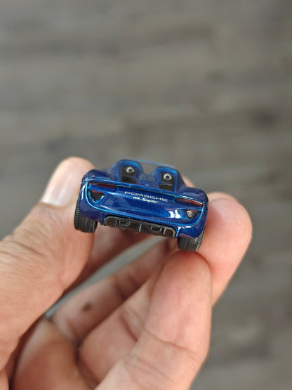Majorette Porsche 918 Spyder - Blue (Uncarded - New) - Kinder Logs