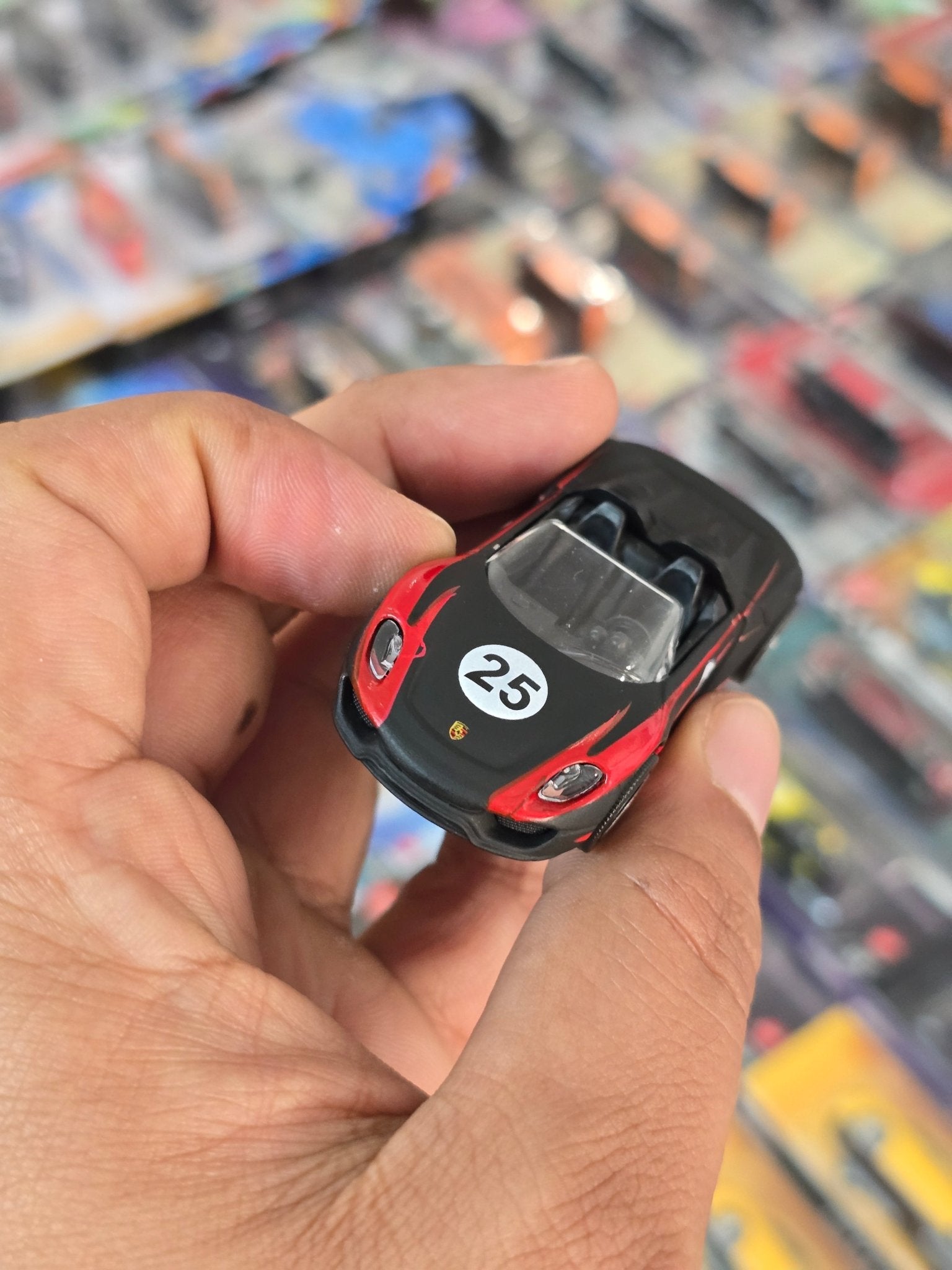 Majorette Porsche 918 Spyder Matte Black Edition (Uncarded) - Kinder Logs