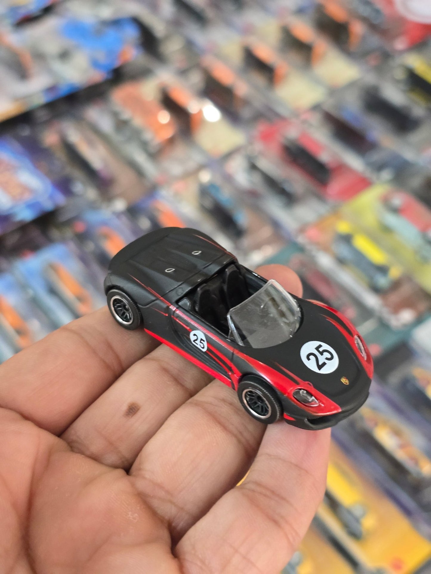 Majorette Porsche 918 Spyder Matte Black Edition (Uncarded) - Kinder Logs