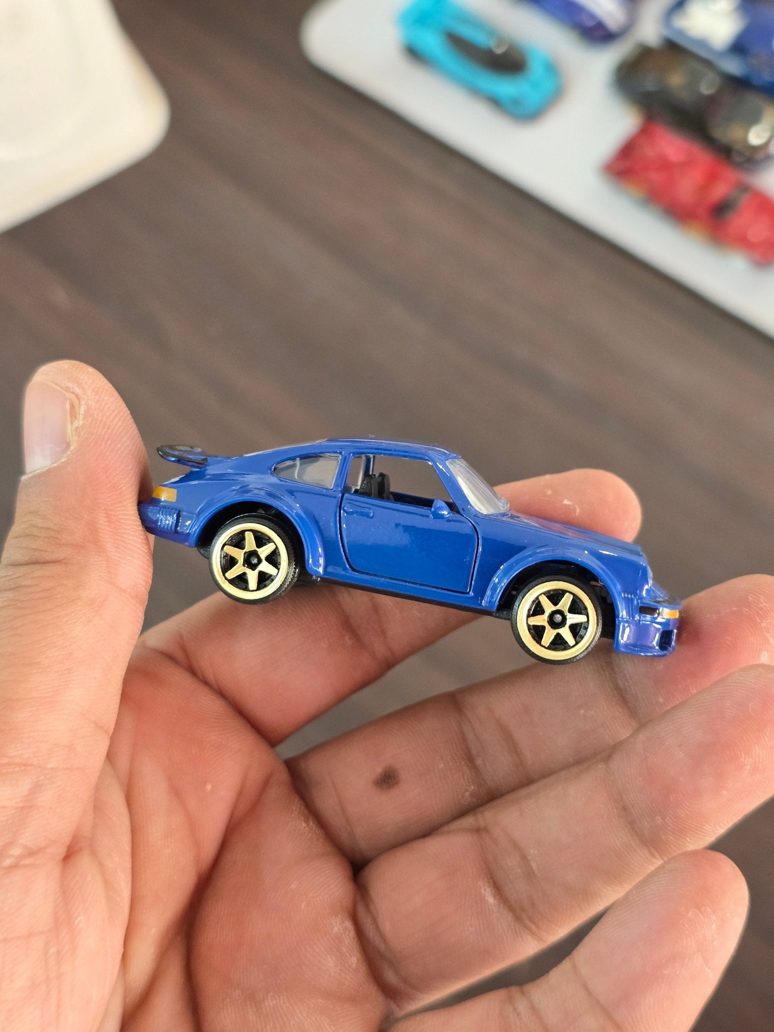 Majorette Porsche 934 - Blue (Uncarded) - Kinder Logs