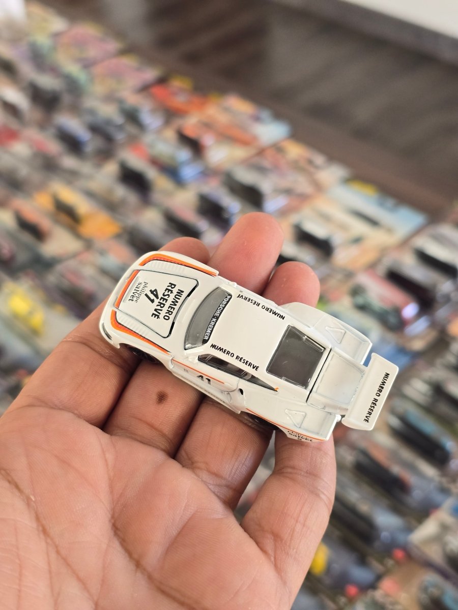 Majorette Porsche 935 K3 (Uncarded) - Kinder Logs