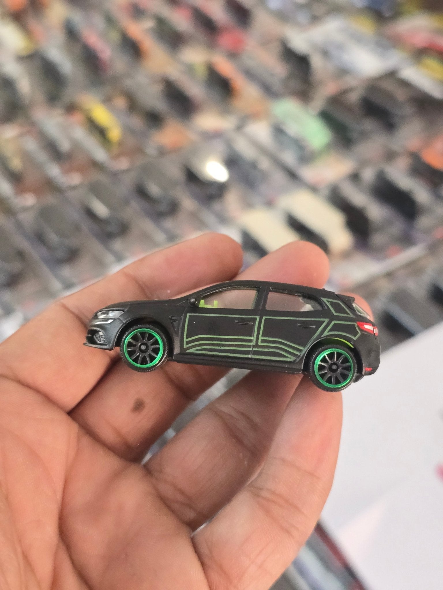 Majorette Renault Megane R.S. Tron Edition (Uncarded) - Kinder Logs