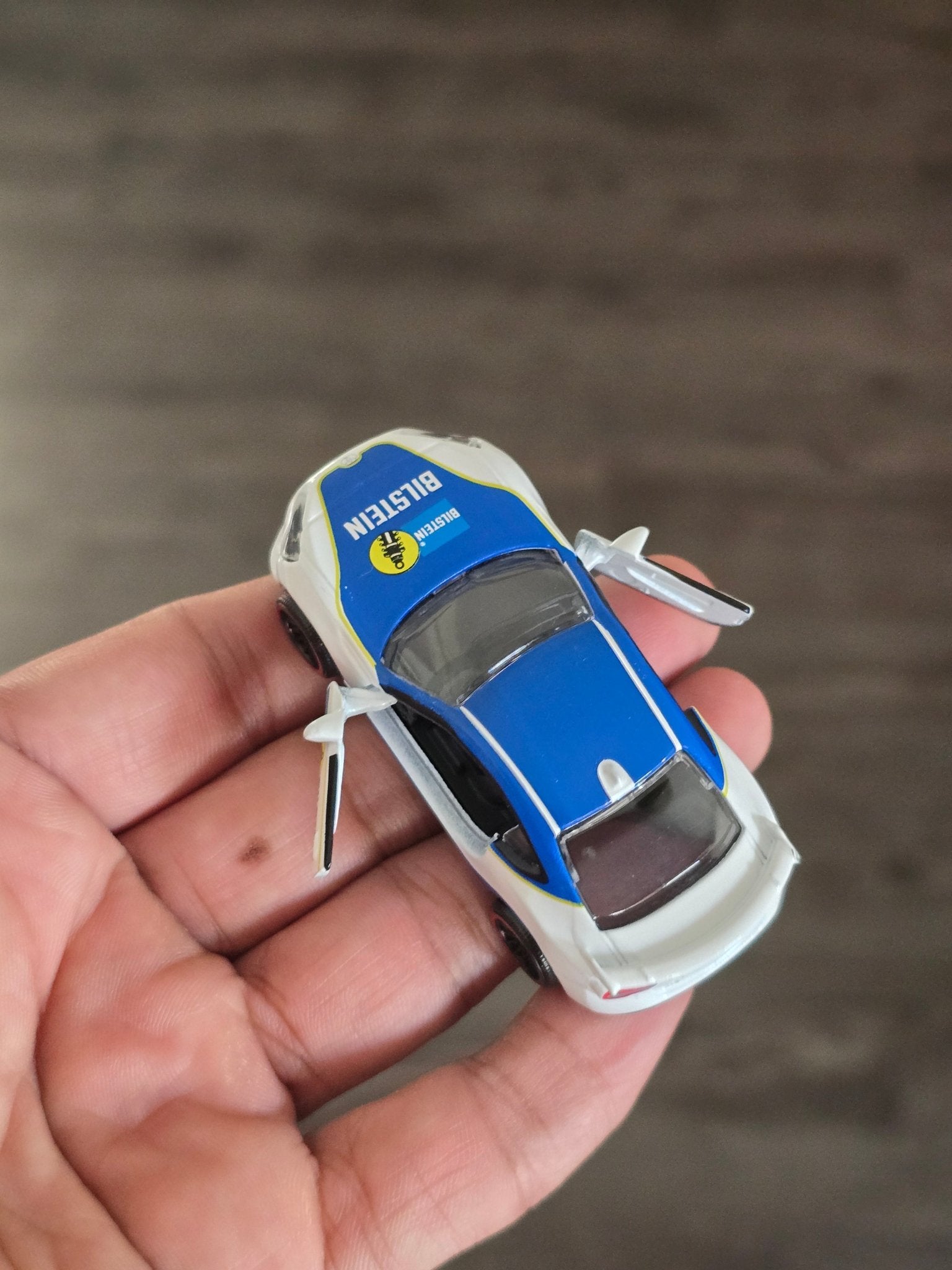 Majorette Toyota GT86 Bilstein Edition (Uncarded) - Kinder Logs