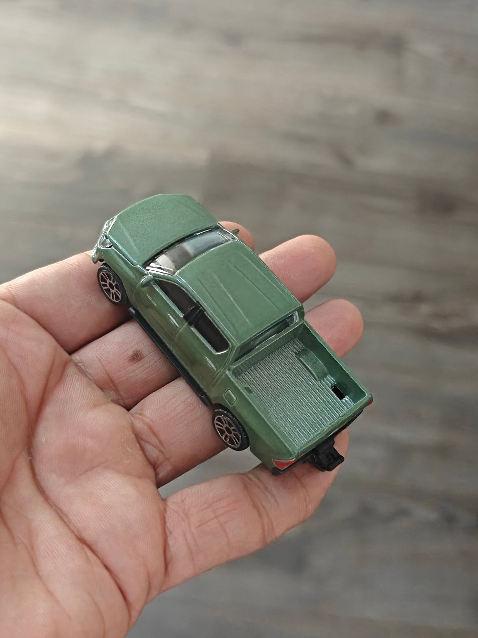 Majorette Toyota Hilux REVO - Green (Uncarded - New) - Kinder Logs