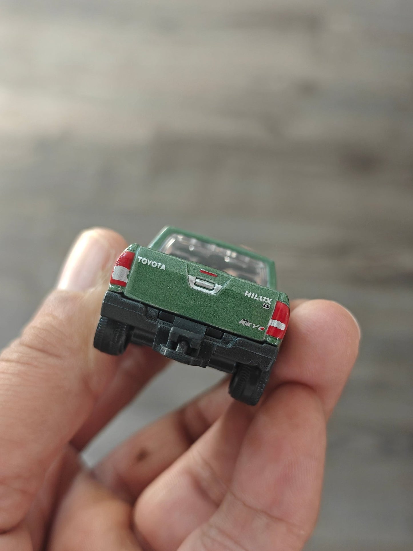 Majorette Toyota Hilux REVO - Green (Uncarded - New) - Kinder Logs