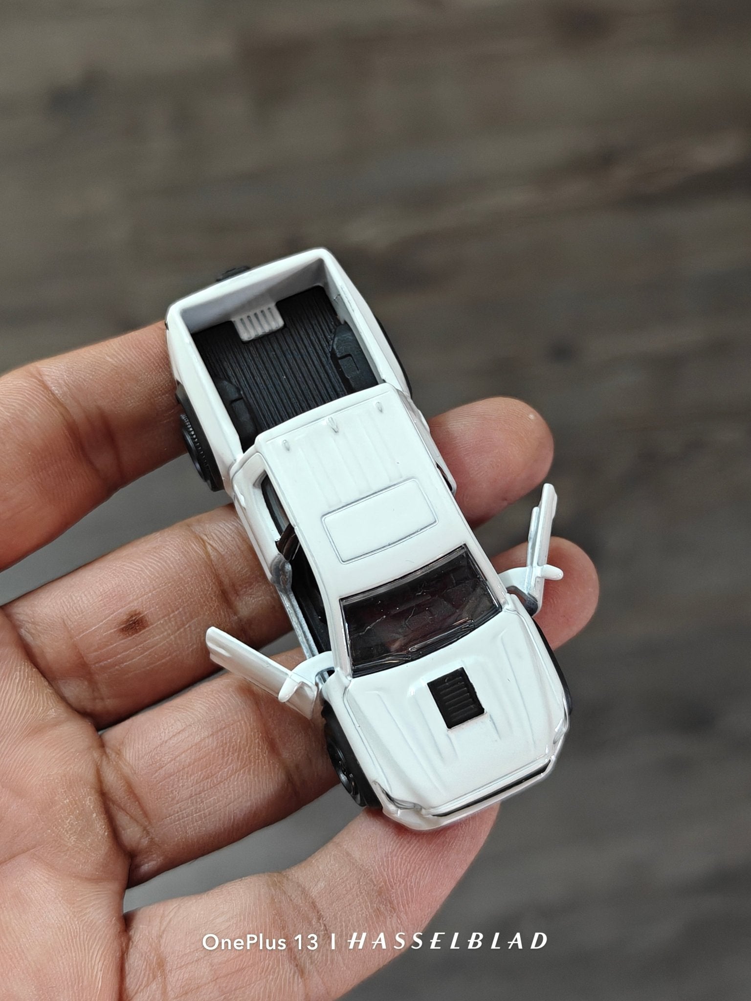 Majorette Toyota Tacoma TRD Pro - White (Uncarded - New) - Kinder Logs