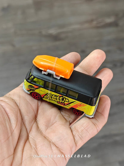 Majorette Volkswagen Bus - Chilling Camper Club (Uncarded - New) - Kinder Logs