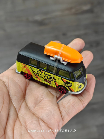 Majorette Volkswagen Bus - Chilling Camper Club (Uncarded - New) - Kinder Logs