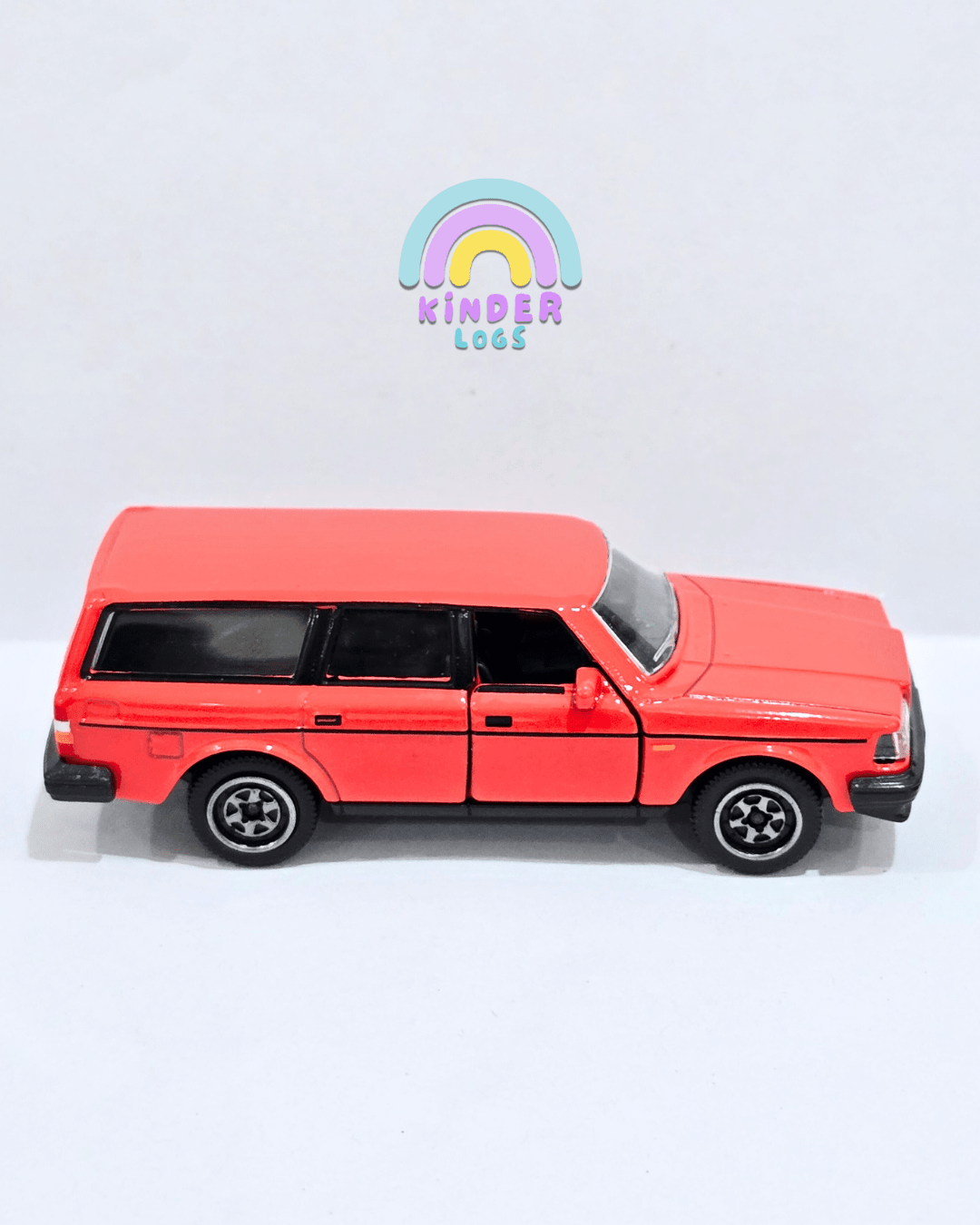Majorette Volvo 240 GL - Red (Uncarded) - Kinder Logs