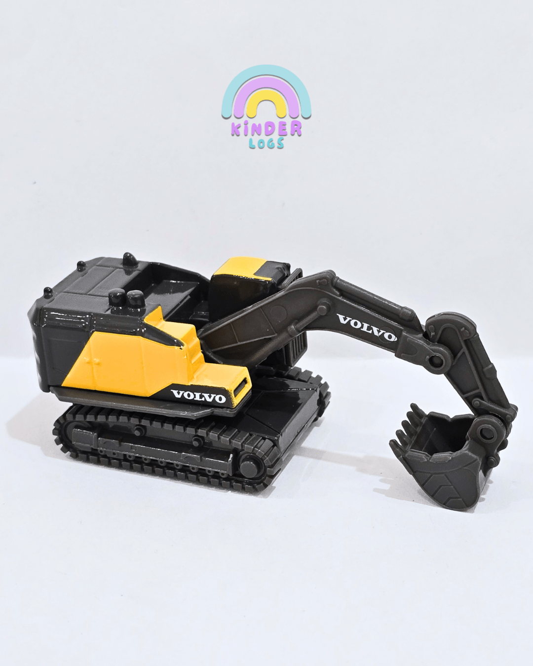 Majorette Volvo Excavator EC950F (Uncarded - New) - Kinder Logs
