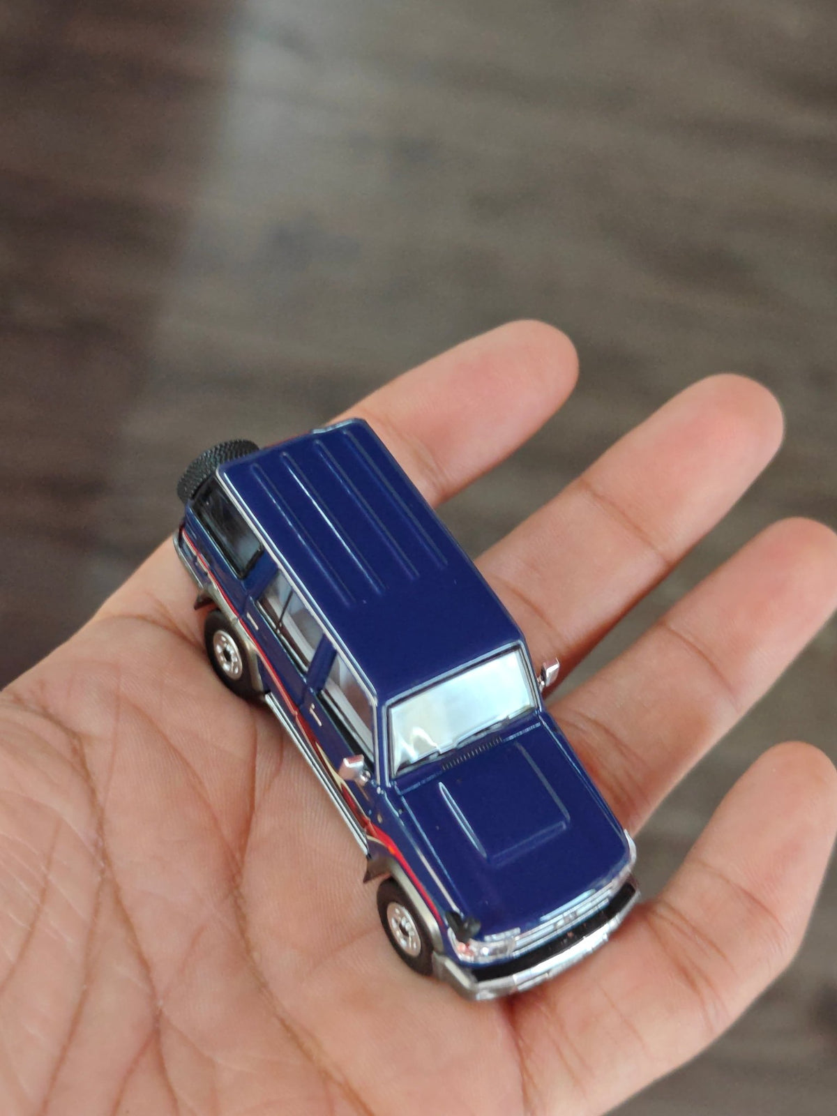 Massdi 1994 Toyota Land Cruiser LC76 - Blue (Open Box) - Kinder Logs