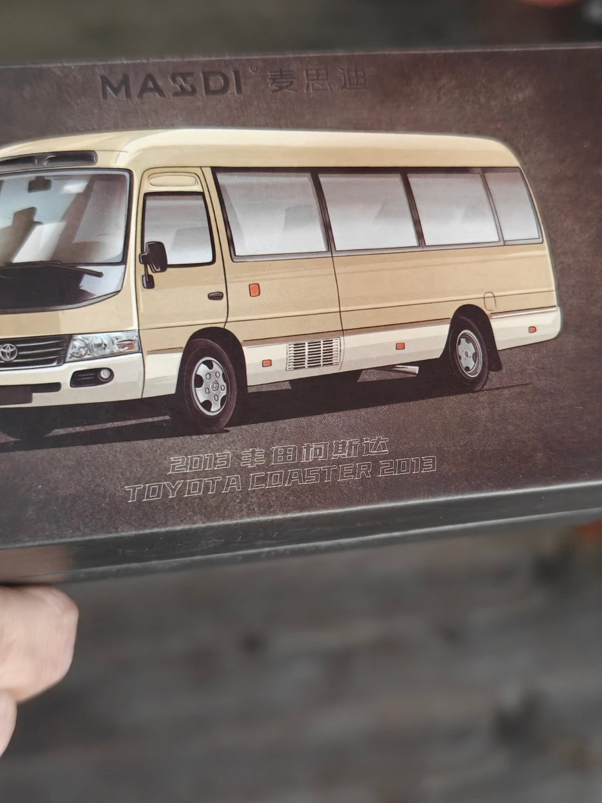 Massdi 2013 Toyota Coaster Bus - Beige (Open Box) - Kinder Logs