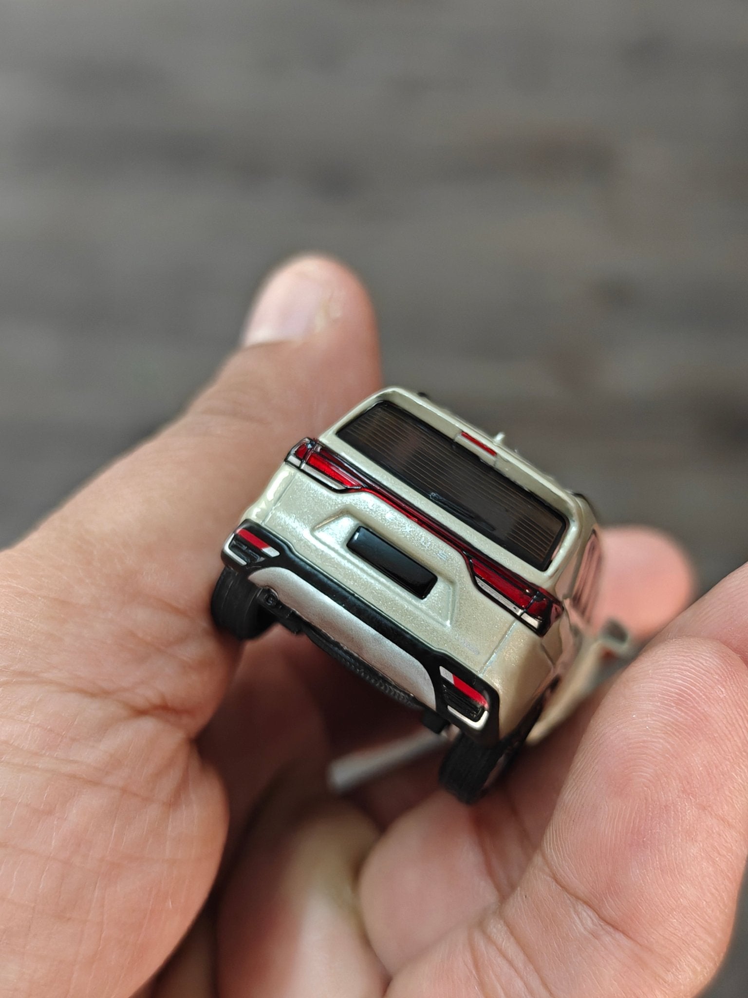 Massdi 2022 Lexus LX600 (Open Box) - Kinder Logs