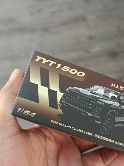 Massdi Toyota Land Cruiser LC300 Black Edition - Kinder Logs