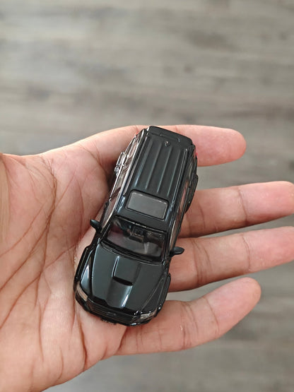 Massdi Toyota Land Cruiser LC300 Black Edition - Kinder Logs
