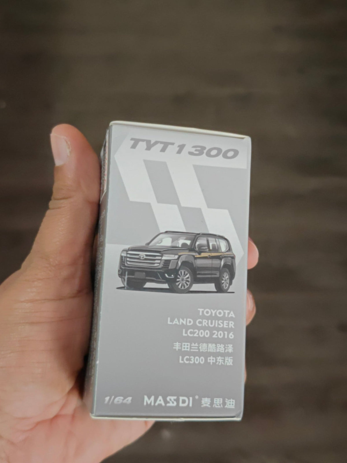 Massdi Toyota Land Cruiser LC300 - Black - TYT1300 (Open Box) - Kinder Logs