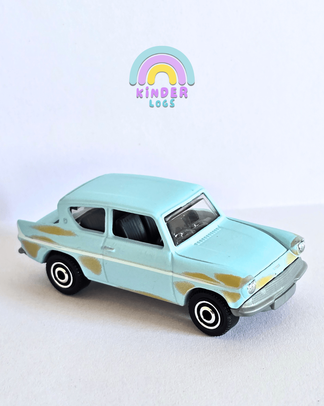 Matchbox 1962 Ford Anglia Harry Potter Edition (Uncarded - New) - Kinder Logs