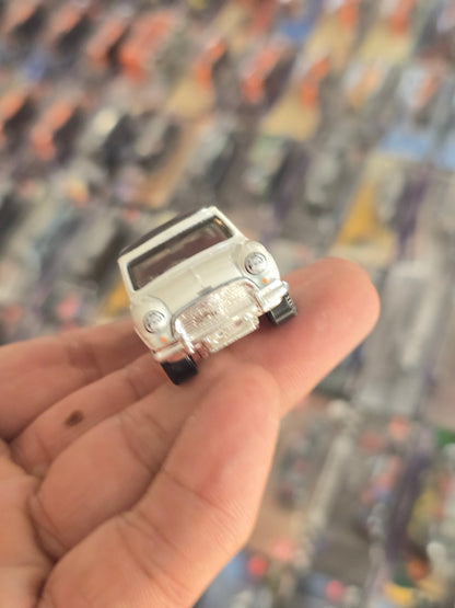 Matchbox 1964 Austin Mini Cooper - White (Uncarded) - Kinder Logs