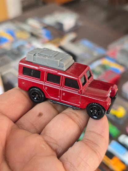 Matchbox 1966 Land Rover Gen II - Red (Uncarded - New) - Kinder Logs