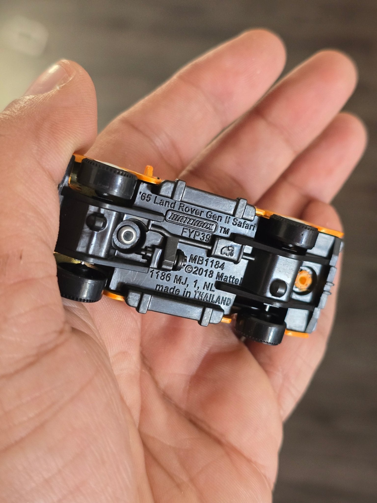 Matchbox 1966 Land Rover Gen II Safari Park (Uncarded - New) - Kinder Logs