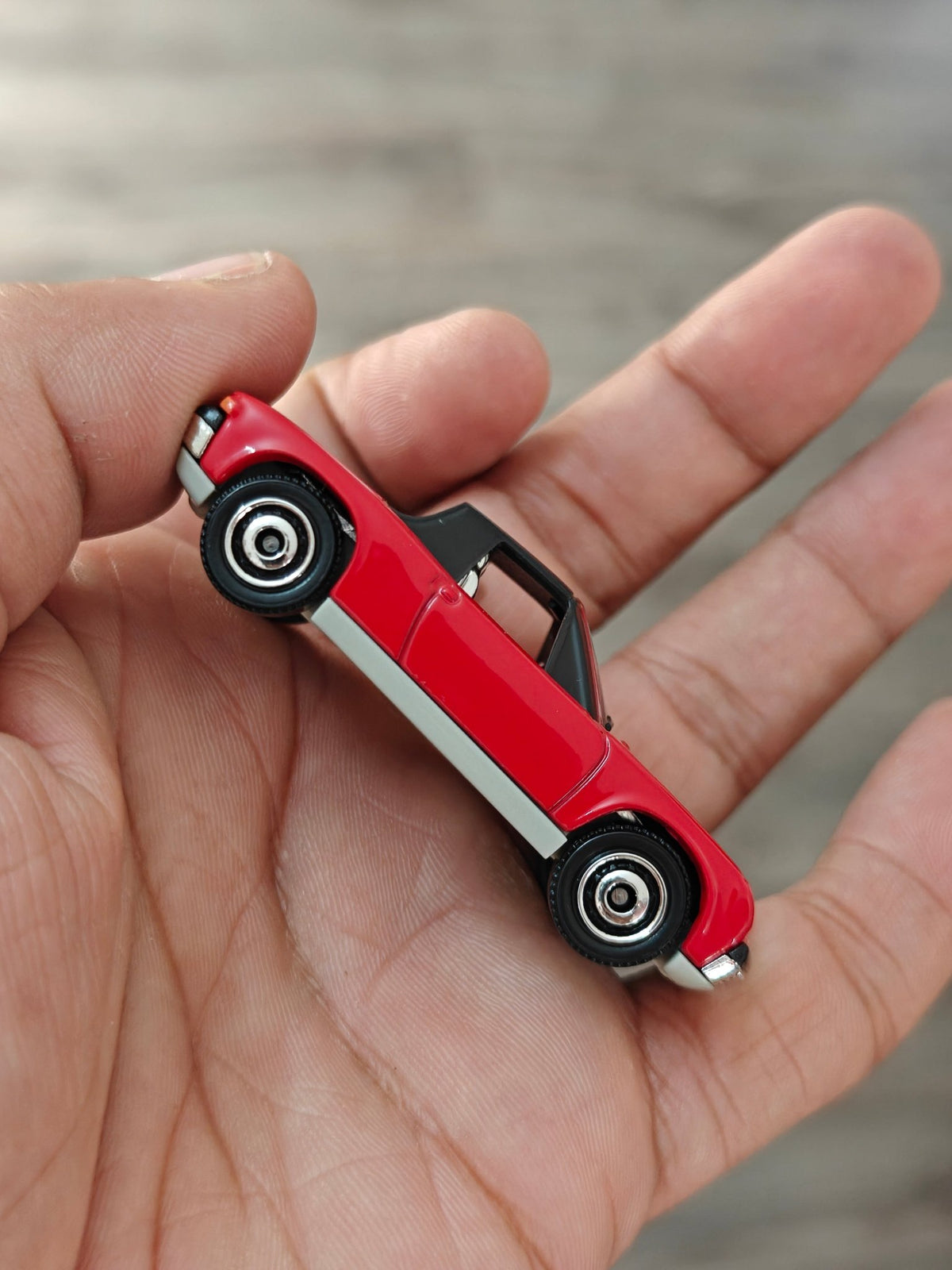 Matchbox 1971 Porsche 914 - Red (Uncarded - New) - Kinder Logs