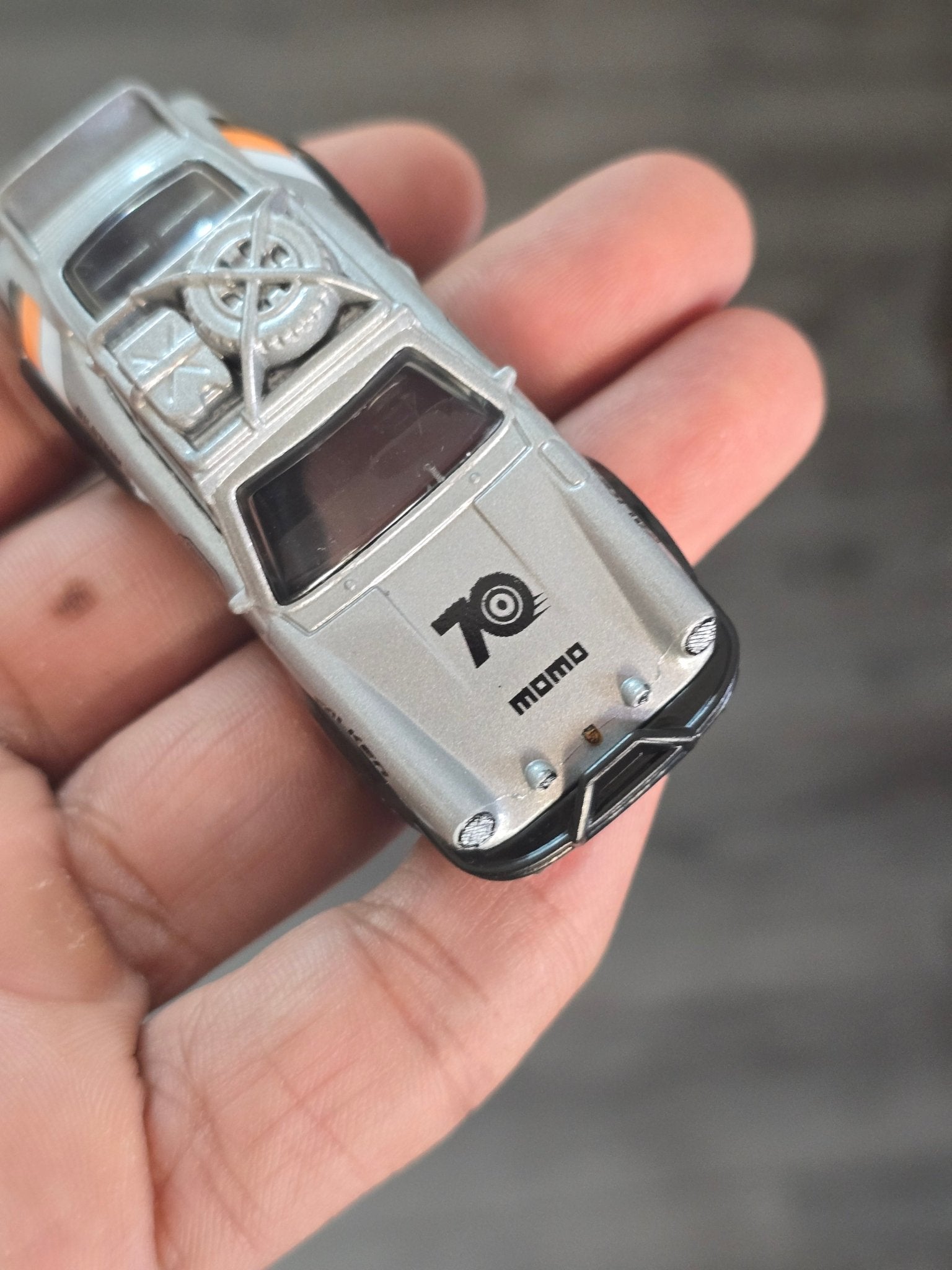 Matchbox 1985 Porsche 911 Rally 70 Years Edition (Uncarded - New) - Kinder Logs