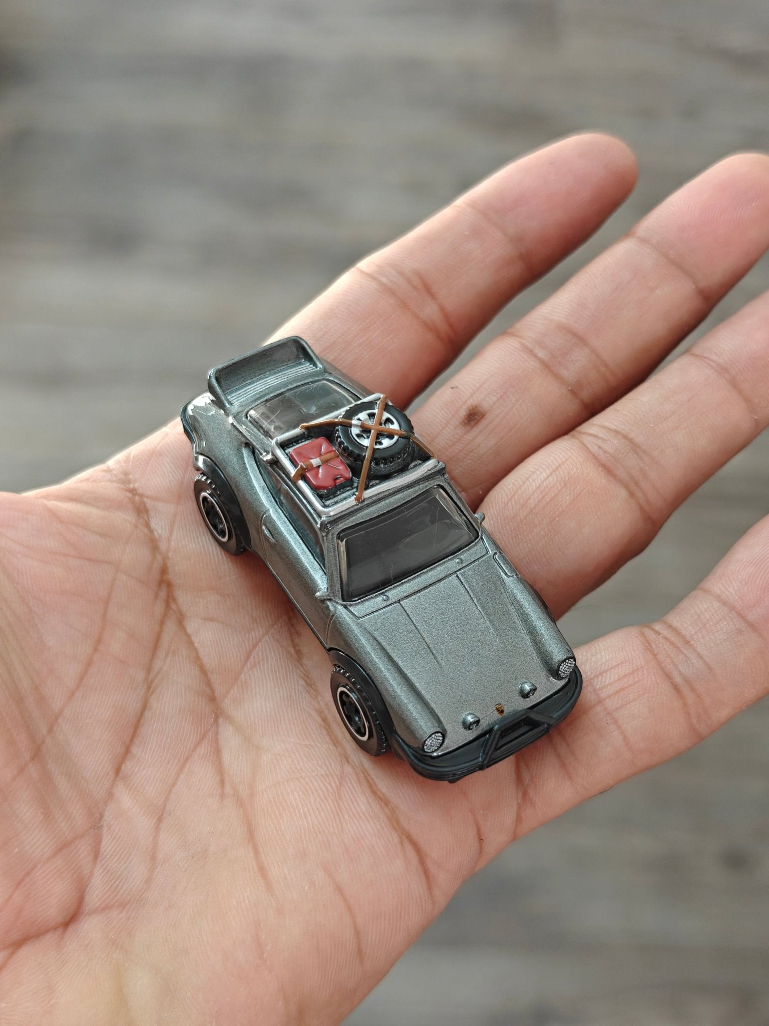 Matchbox 1985 Porsche 911 Rally - Grey (Uncarded) - Kinder Logs