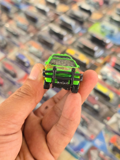 Matchbox 1993 Ford Explorer - Jurassic Park (Uncarded) - Kinder Logs