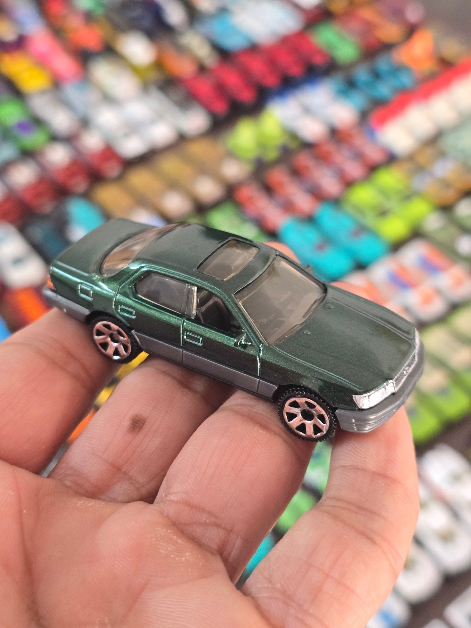 Matchbox 1994 Lexus LS400 - Dark Green (Uncarded - New) - Kinder Logs