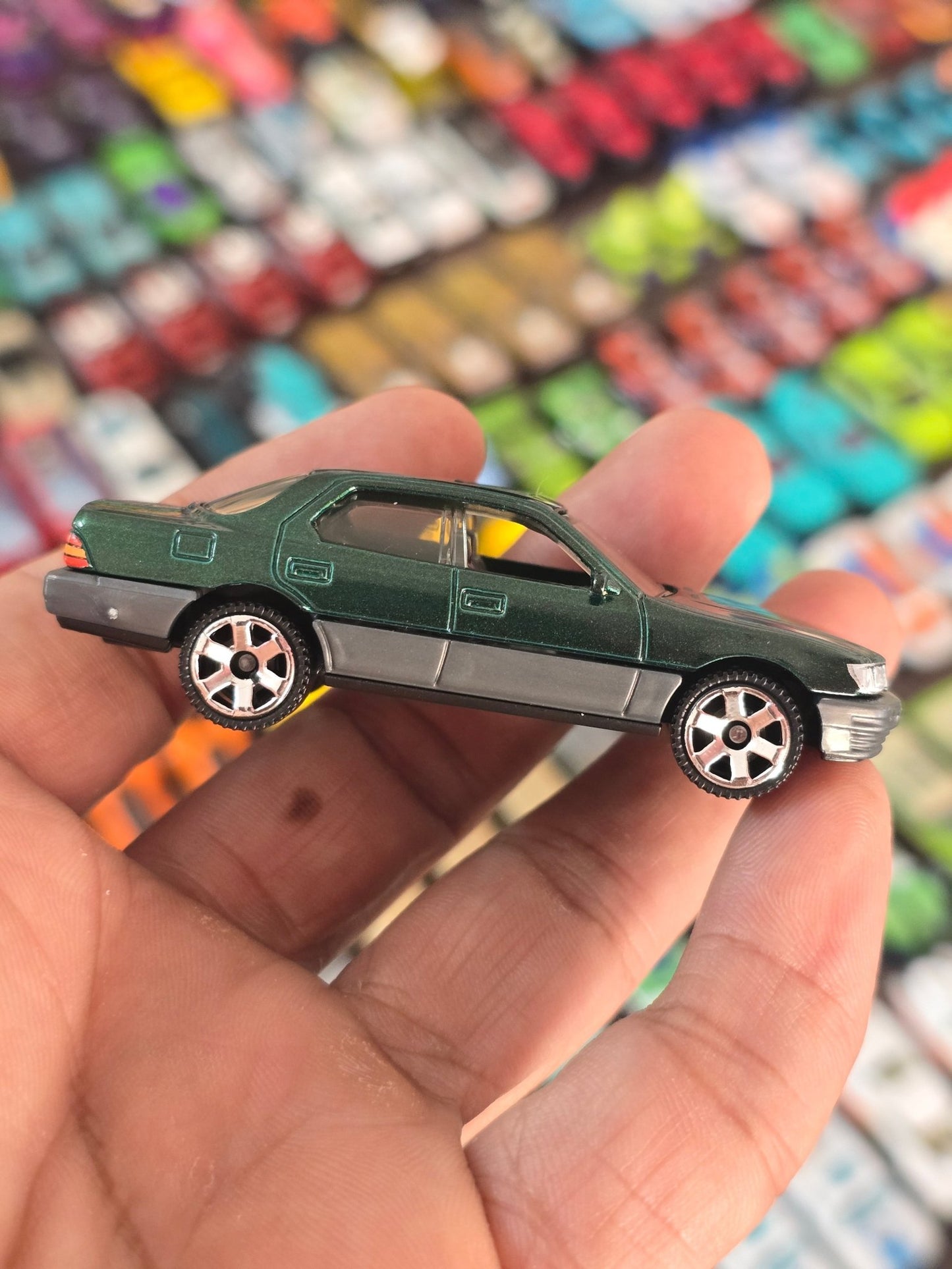 Matchbox 1994 Lexus LS400 - Dark Green (Uncarded - New) - Kinder Logs