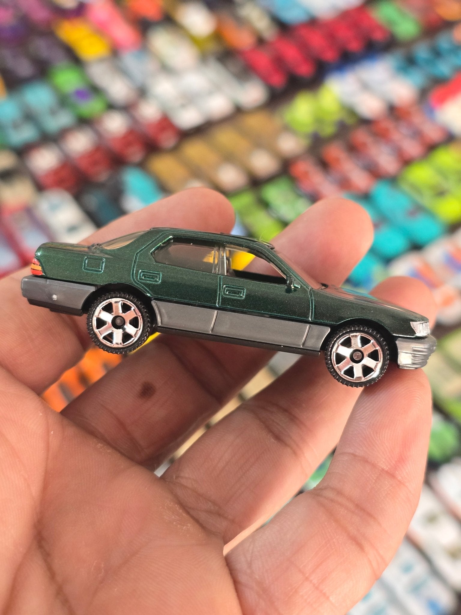 Matchbox 1994 Lexus LS400 - Dark Green (Uncarded - New) - Kinder Logs