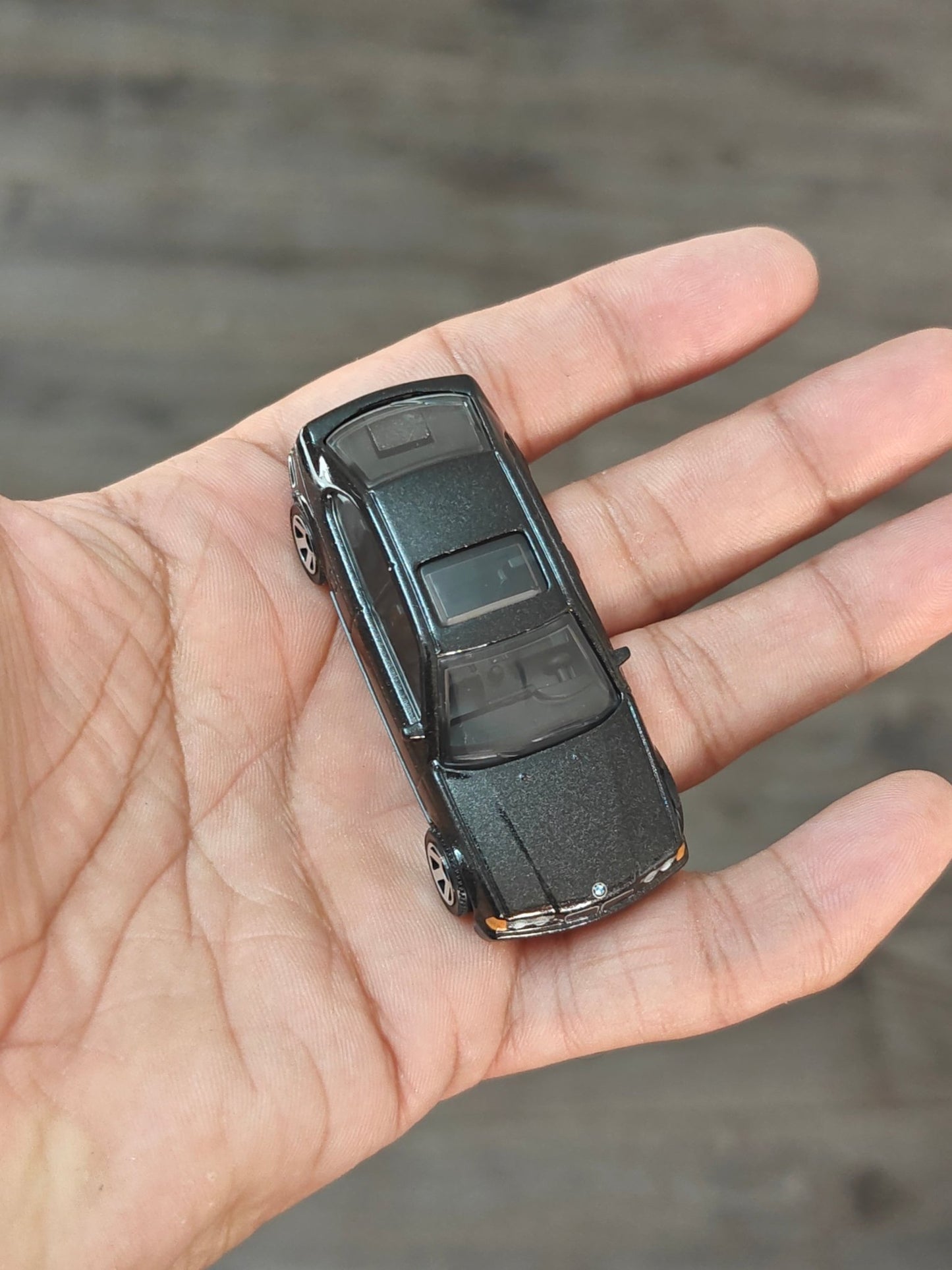 Matchbox 1995 BMW 318 Ti - Black (Uncarded - New) - Kinder Logs