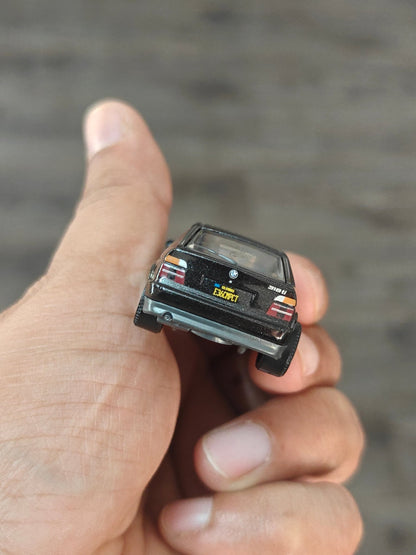 Matchbox 1995 BMW 318 Ti - Black (Uncarded - New) - Kinder Logs