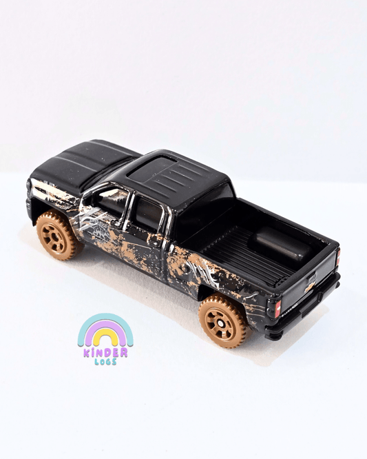 Matchbox 2015 Chevrolet Silverado - Jurassic Park (Uncarded) - Kinder Logs