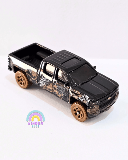 Matchbox 2015 Chevrolet Silverado - Jurassic Park (Uncarded) - Kinder Logs