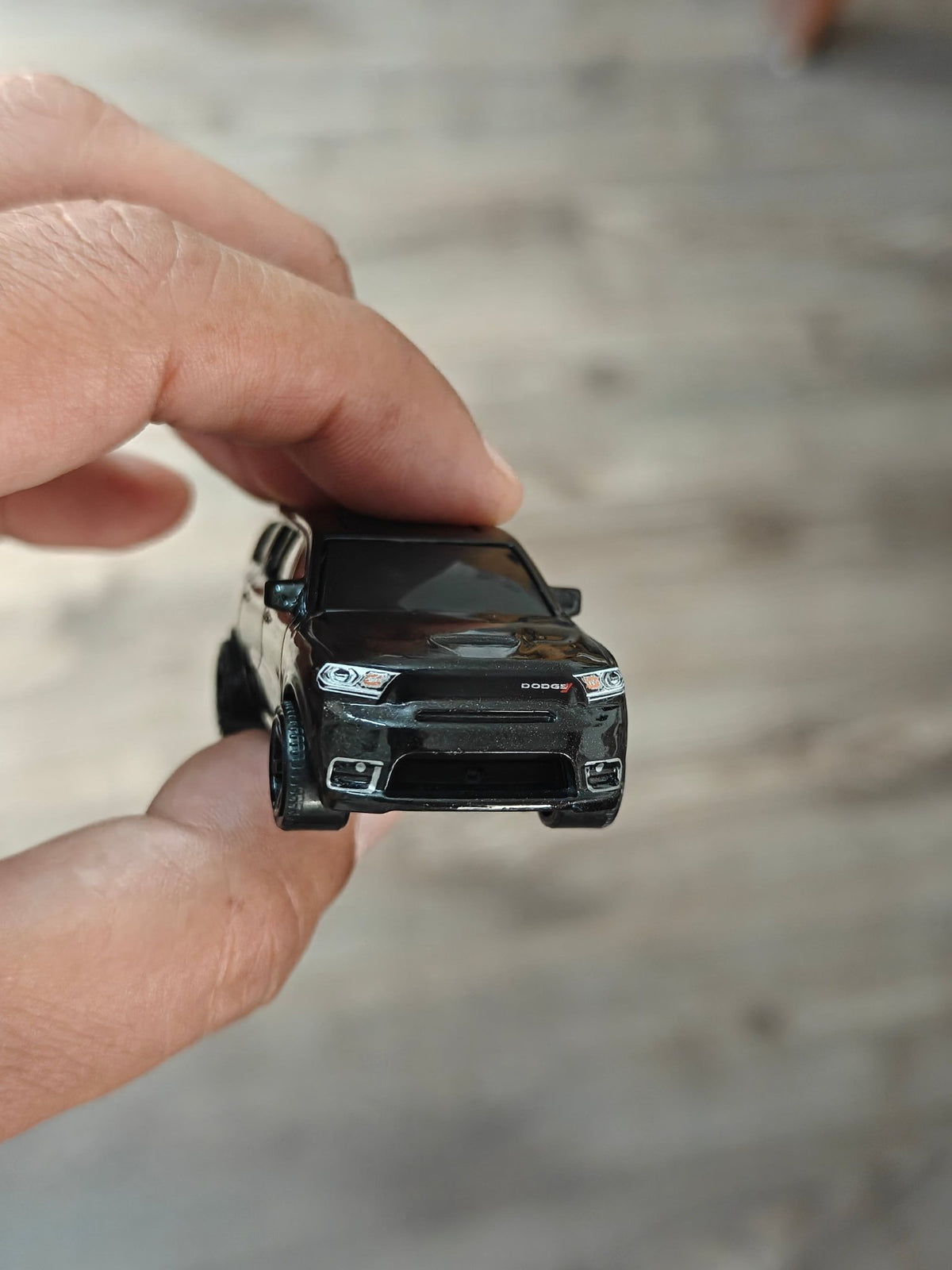 Matchbox 2018 Dodge Durango - Black (Uncarded - New) - Kinder Logs