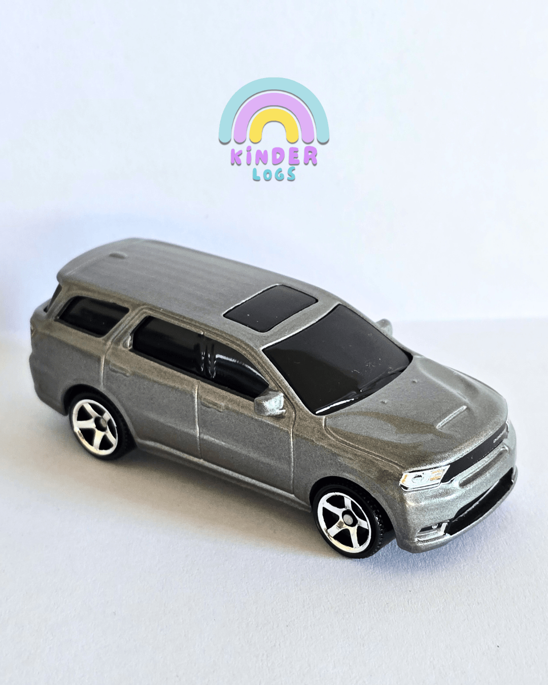 Matchbox 2018 Dodge Durango - Grey (Uncarded - New) - Kinder Logs