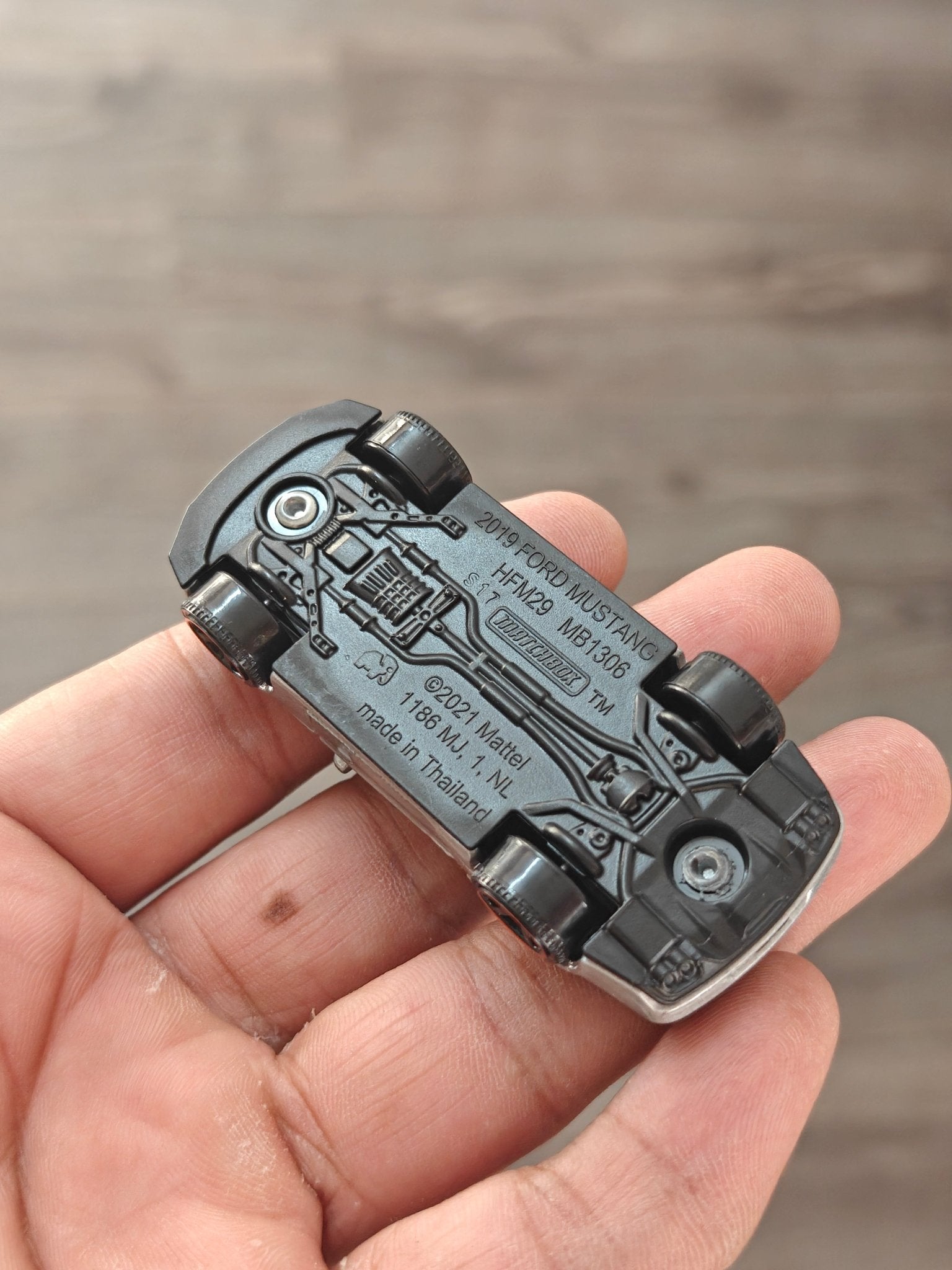 Matchbox 2019 Ford Mustang Convertible - Moving Parts (Uncarded - New) - Kinder Logs