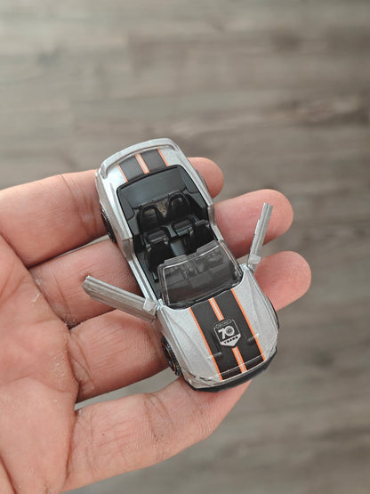 Matchbox 2019 Ford Mustang Convertible - Moving Parts (Uncarded - New) - Kinder Logs