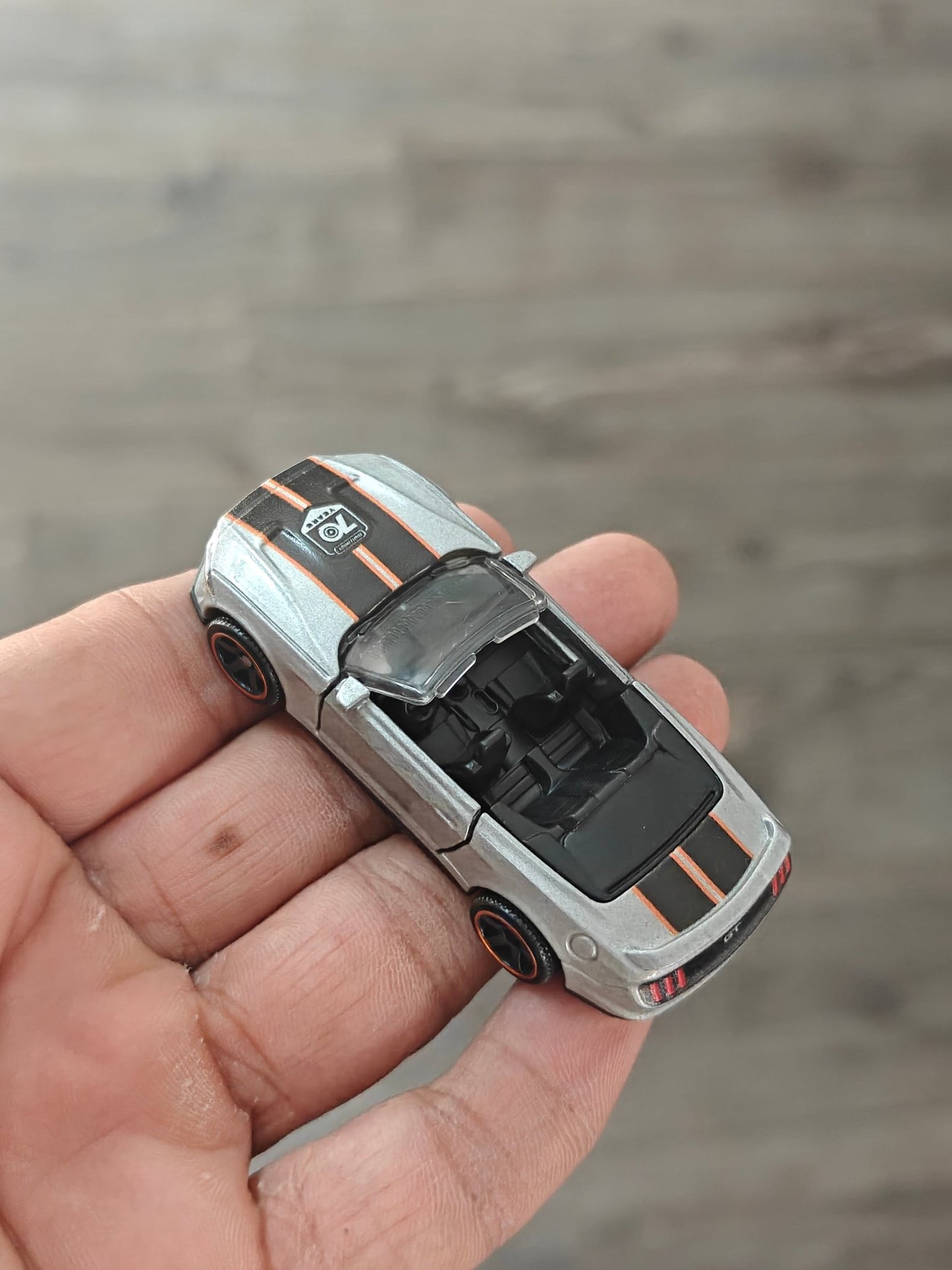 Matchbox 2019 Ford Mustang Convertible - Moving Parts (Uncarded - New) - Kinder Logs